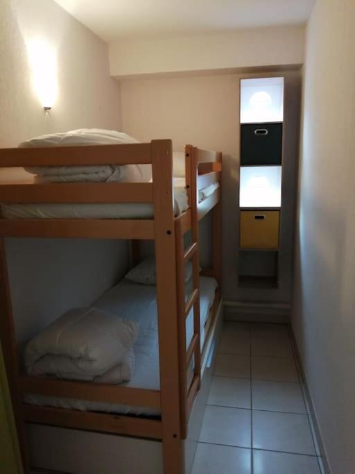 Le Soleil D Eugenie Appartement Dans Residence Avec Piscine Commune Pres De Carcassonne Olonzac 외부 사진
