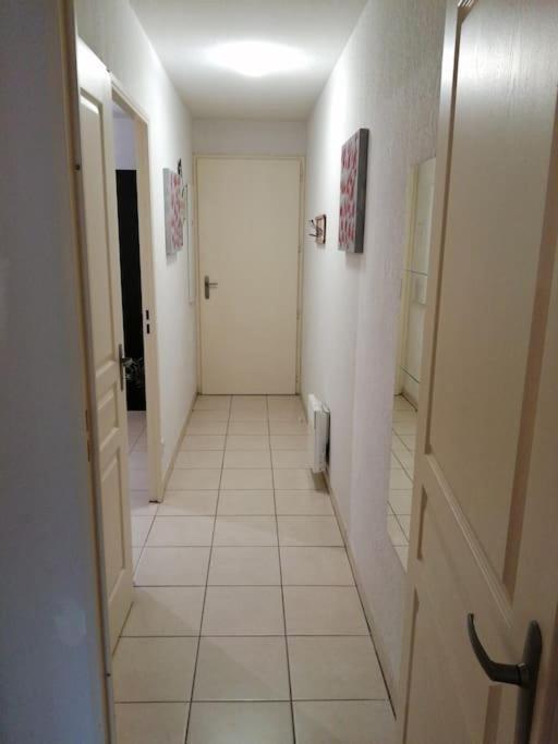 Le Soleil D Eugenie Appartement Dans Residence Avec Piscine Commune Pres De Carcassonne Olonzac 외부 사진