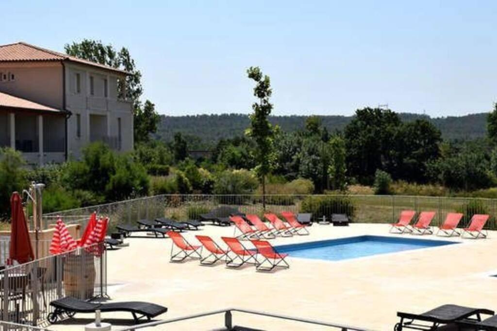 Le Soleil D Eugenie Appartement Dans Residence Avec Piscine Commune Pres De Carcassonne Olonzac 외부 사진