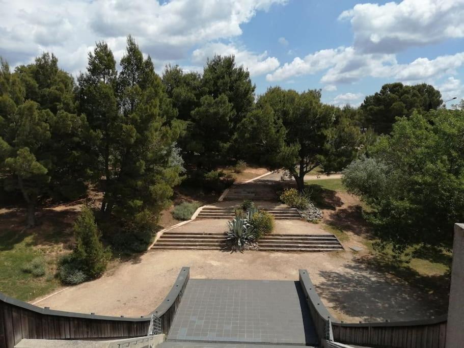 Le Soleil D Eugenie Appartement Dans Residence Avec Piscine Commune Pres De Carcassonne Olonzac 외부 사진