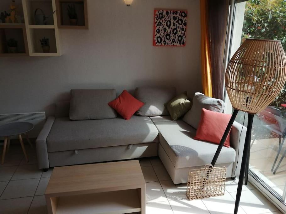 Le Soleil D Eugenie Appartement Dans Residence Avec Piscine Commune Pres De Carcassonne Olonzac 외부 사진