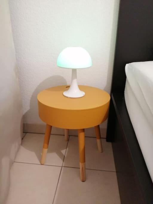 Le Soleil D Eugenie Appartement Dans Residence Avec Piscine Commune Pres De Carcassonne Olonzac 외부 사진